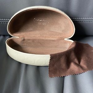 Coach sunglasses 🕶 Case and microfiber cloth